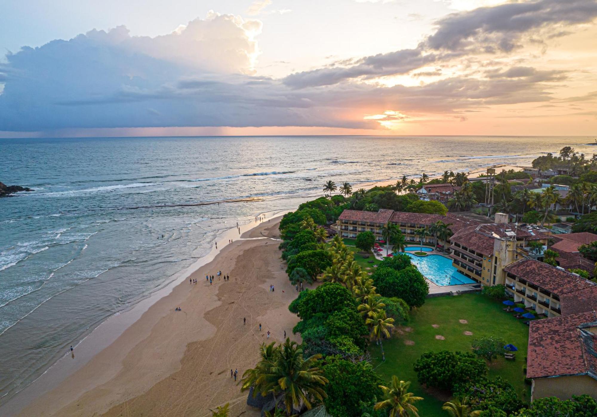Hotel The Palms Beruwala Esterno foto